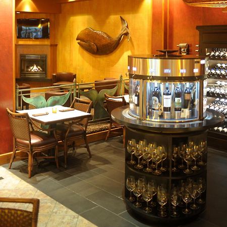 The Hotel Captain Cook Anchorage Bagian luar foto