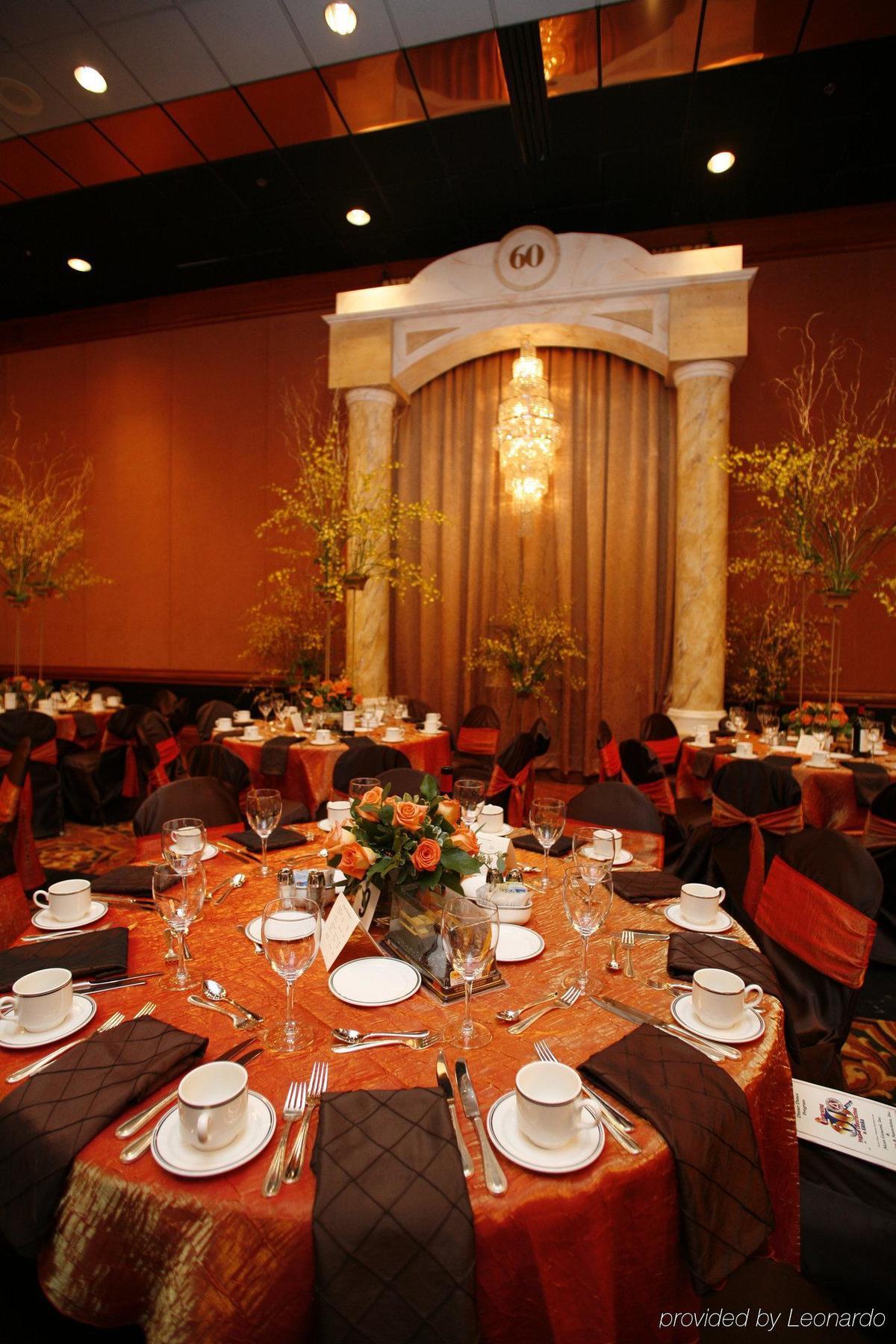 The Hotel Captain Cook Anchorage Restoran foto