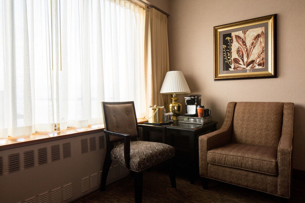 The Hotel Captain Cook Anchorage Bagian luar foto